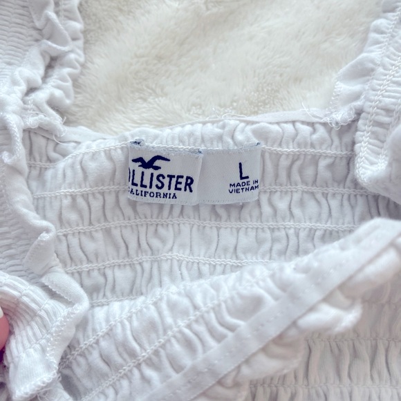 -Hollister tank - Picture 2 of 3